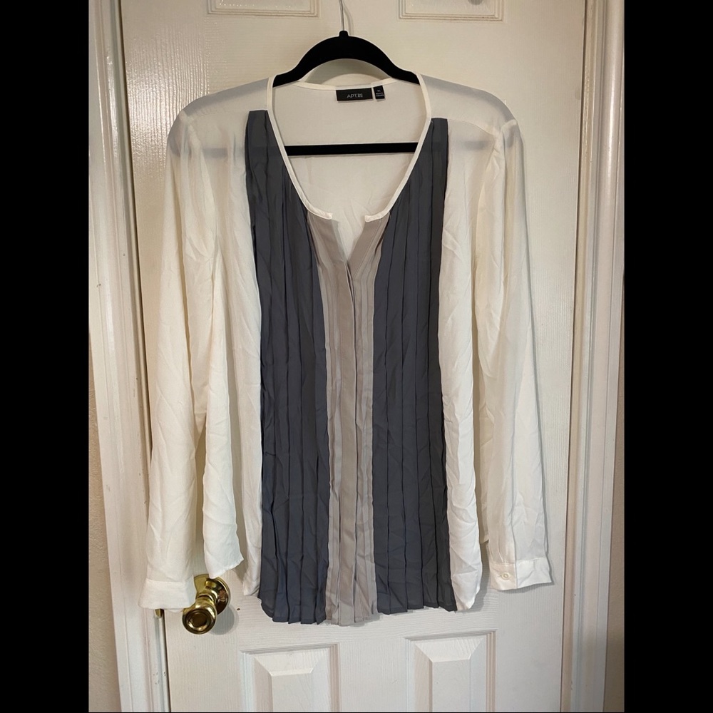 Apt. 9 white long sleeve blouse